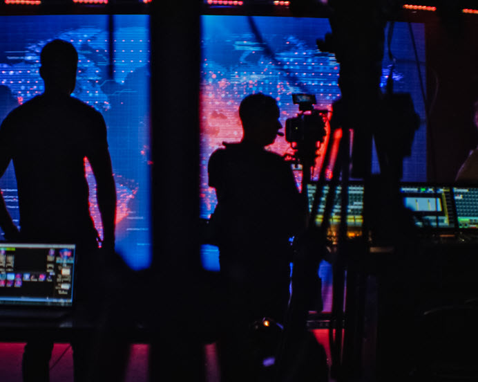 Seamless flow of payroll information for improved accuracy and control.