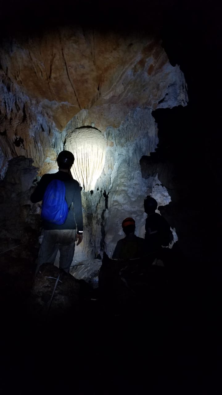 crystal cave in belize