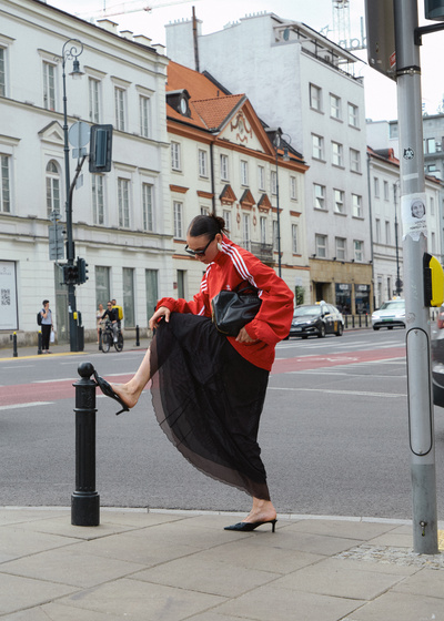 @marynasv: Beautiful Alice on Warsaw’s streets in @zhilyova_lingerie @zhilyovalingerie.pl skirt📸❤️ @alice_fetisova