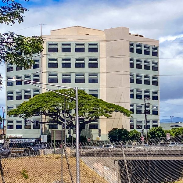 Office Building_e.jpg