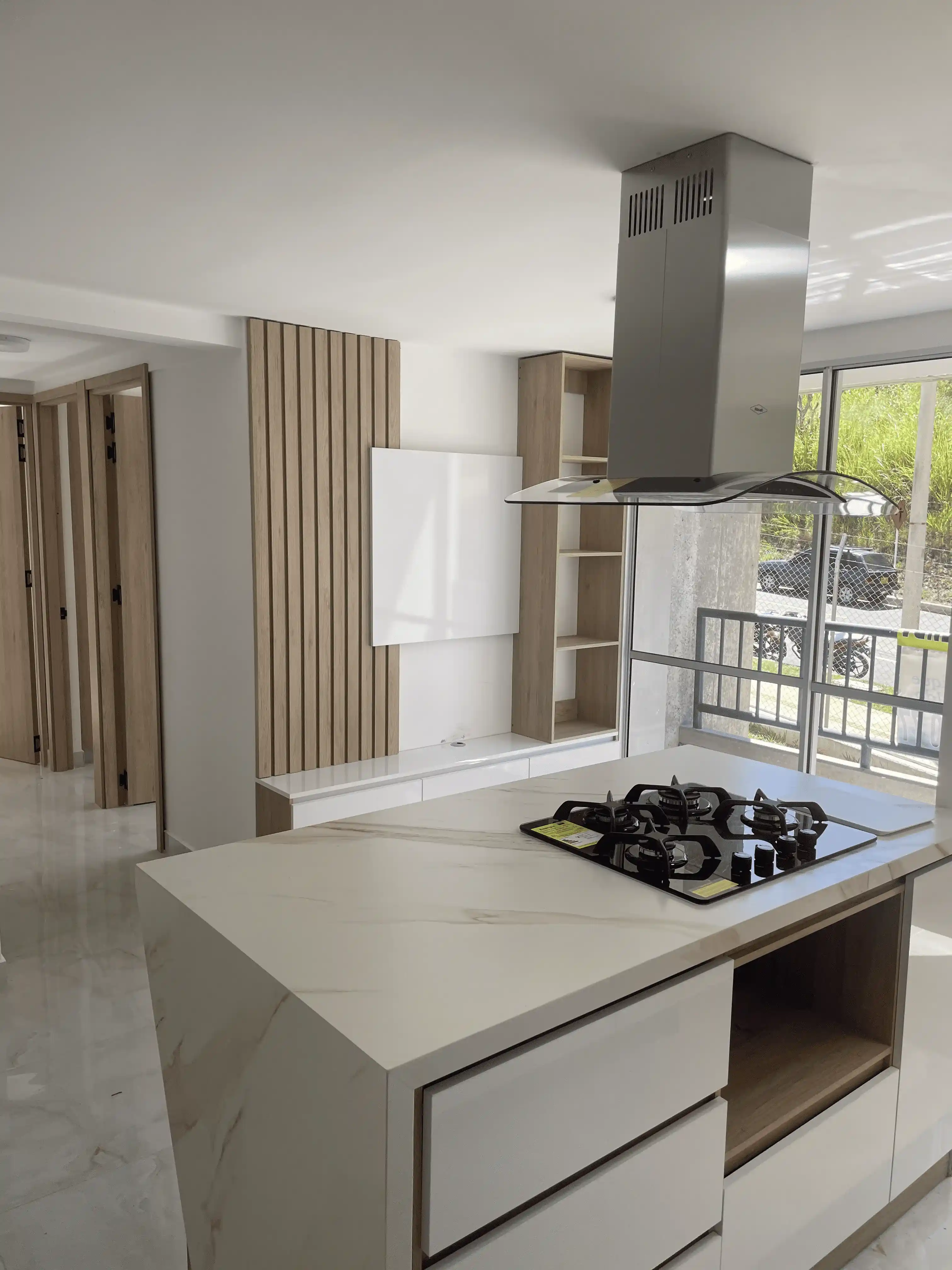Materialización de cocina con Hygloss blanco 6 - Comfort Design Medellín