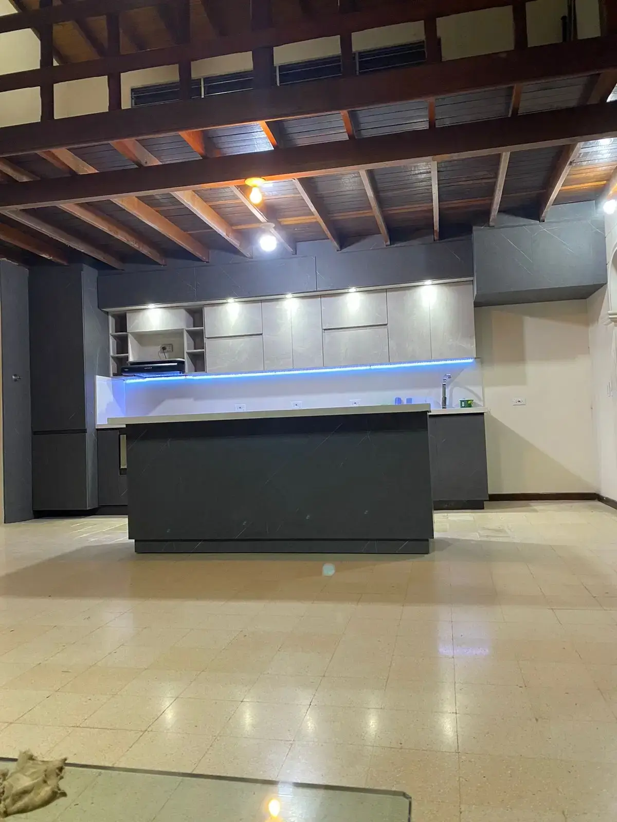 Cocina con isla central 9 - Comfort Design Medellín