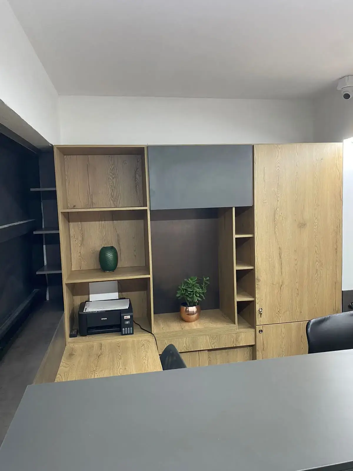 Recepcion corporativa a medida 6 - Comfort Design Medellín