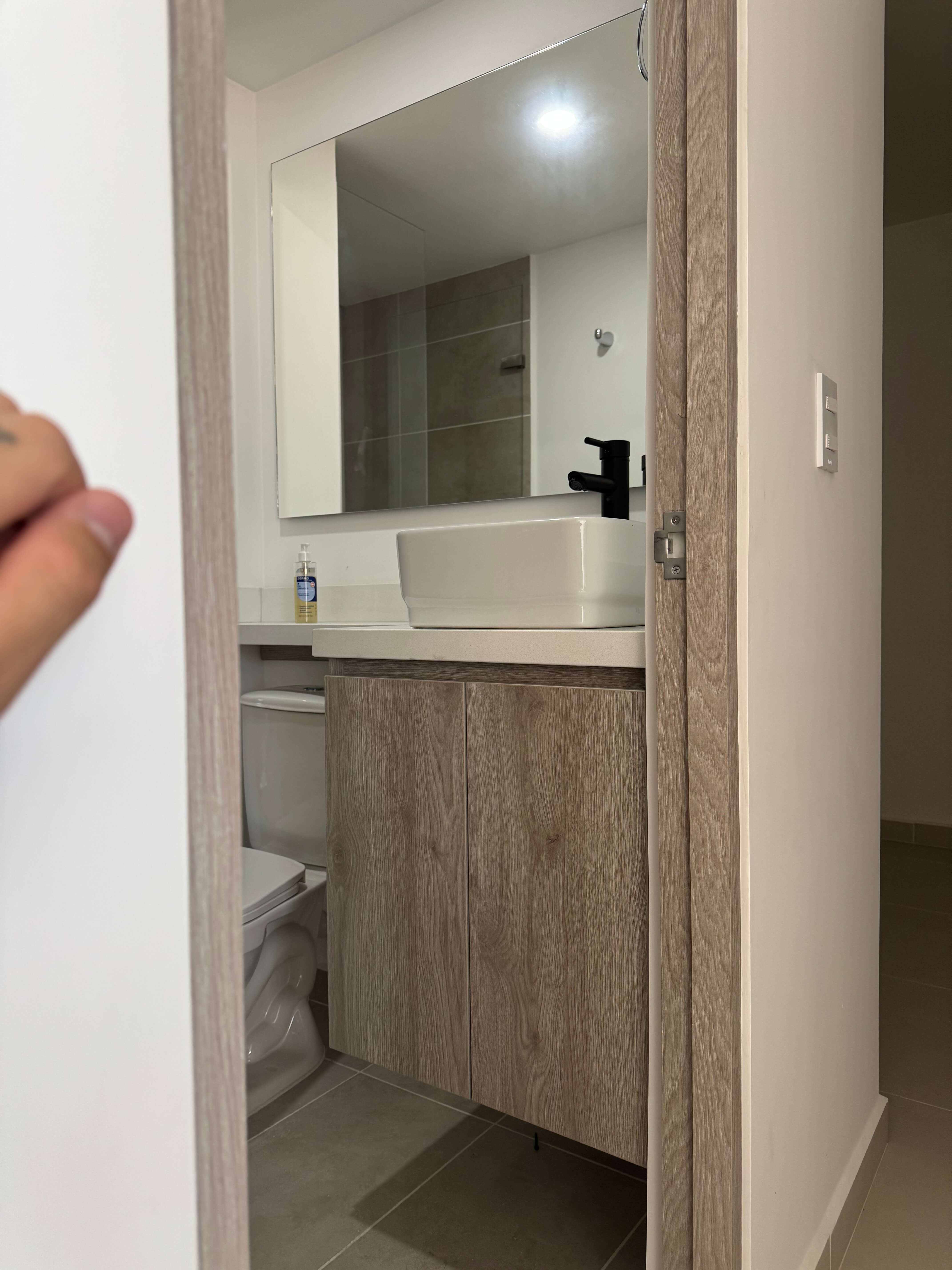 Diseño y Montaje del Centro de TV 4 - Comfort Design Medellín