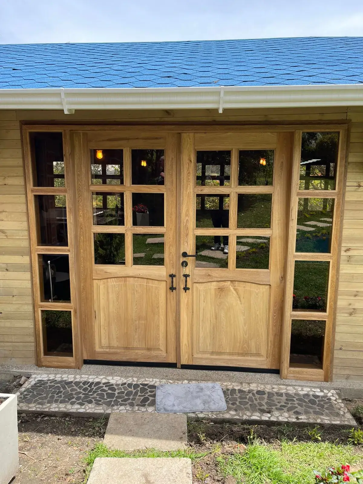 Cabaña en Madera a Medida en Guarne con Jacuzzi en Teka 3 - Comfort Design Medellín