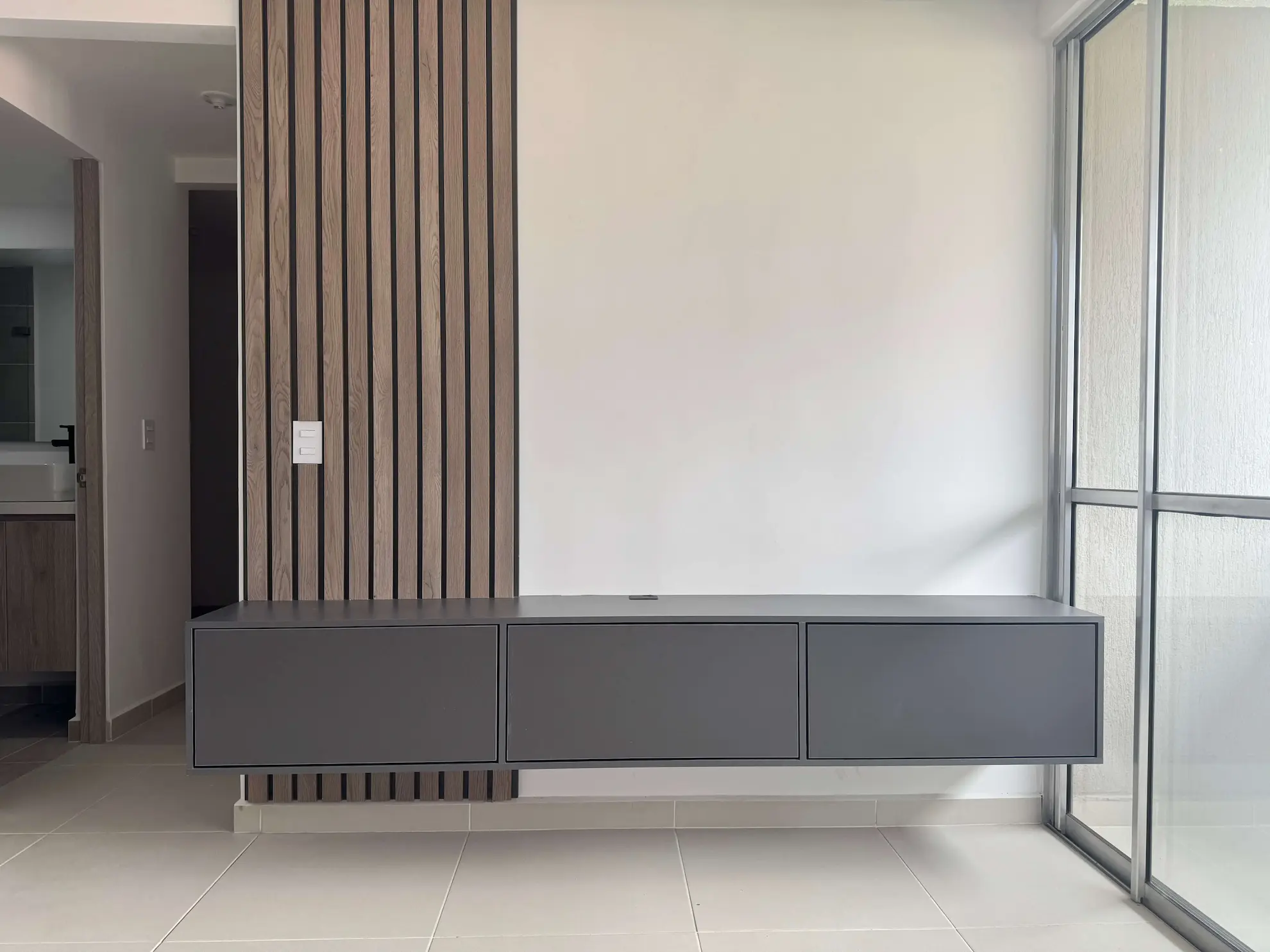 Diseño y Montaje del Centro de TV - Imagen principal