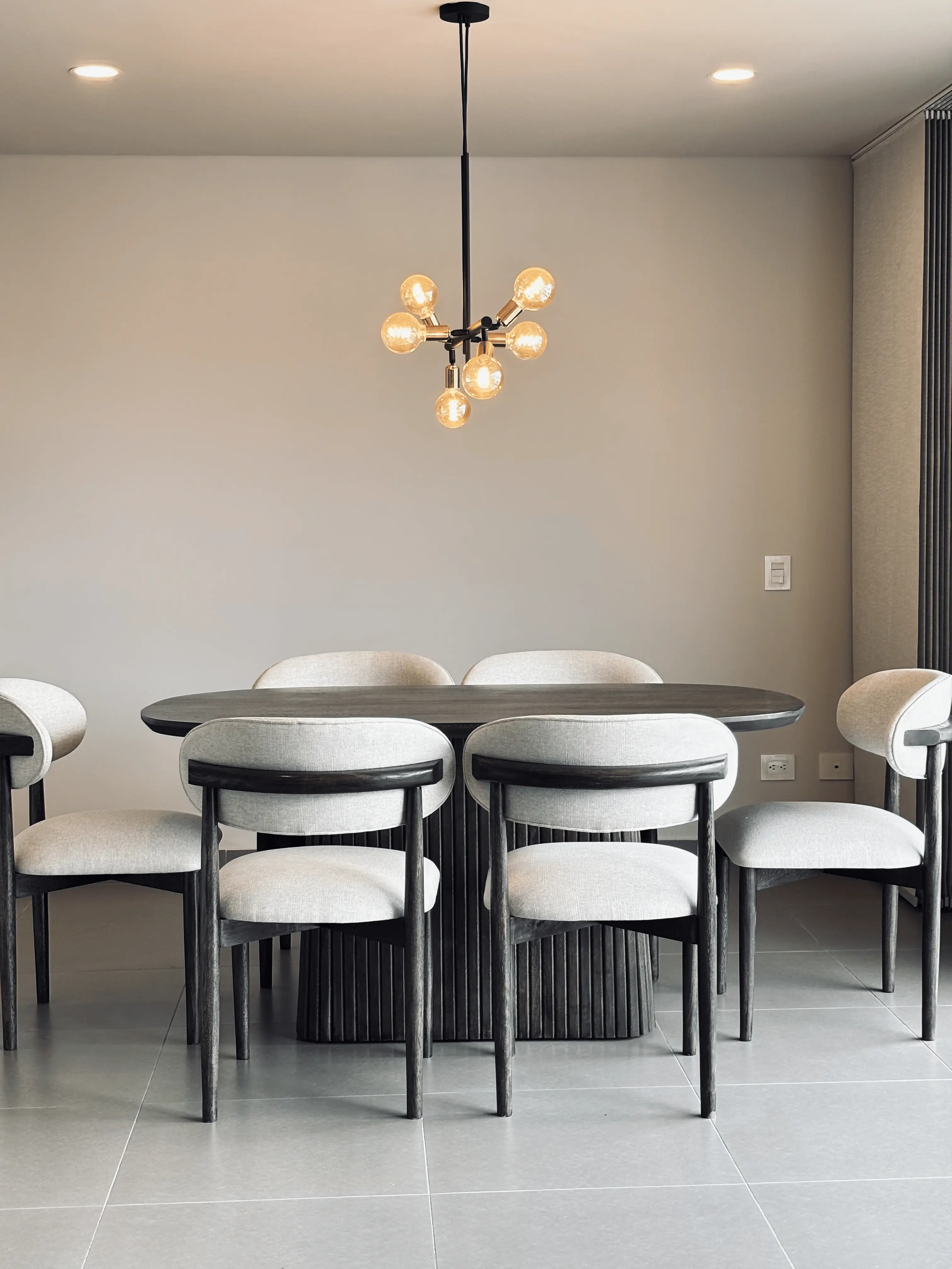 Remodelación de Apartamento en Envigado — Comedor, Habitación y Carpintería a Medida 2 - Comfort Design Medellín