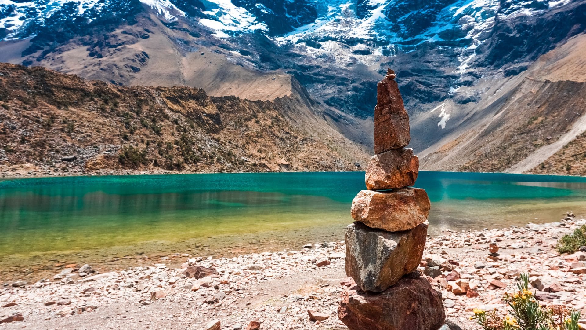 Humantay lake