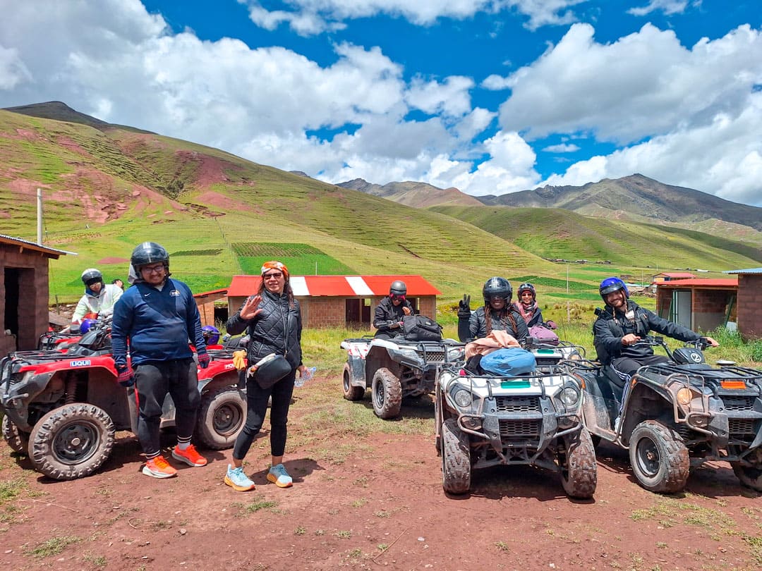 MONTAÑA DE COLORES EN ATVS GRUPO PRIVADO