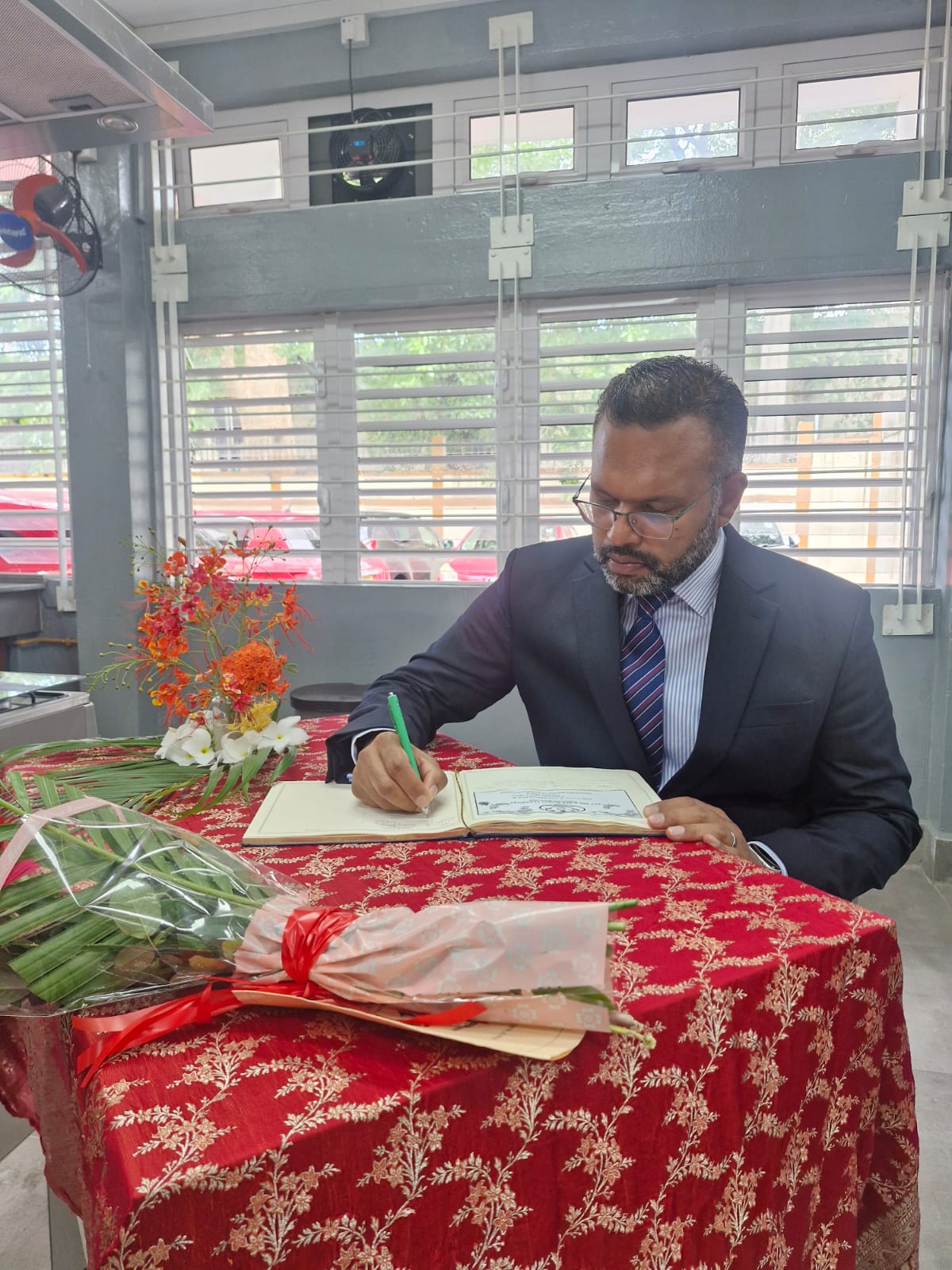 WhatsApp Image 2025-03-21 at 21.52.26_05dd4d02.jpg