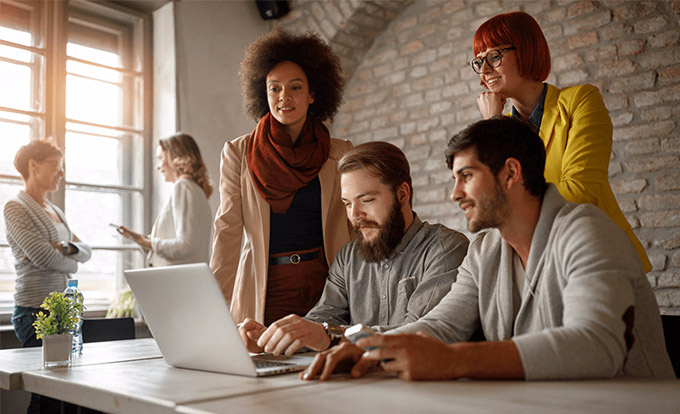 Real Engagement: Specialized developers acting with flexibility