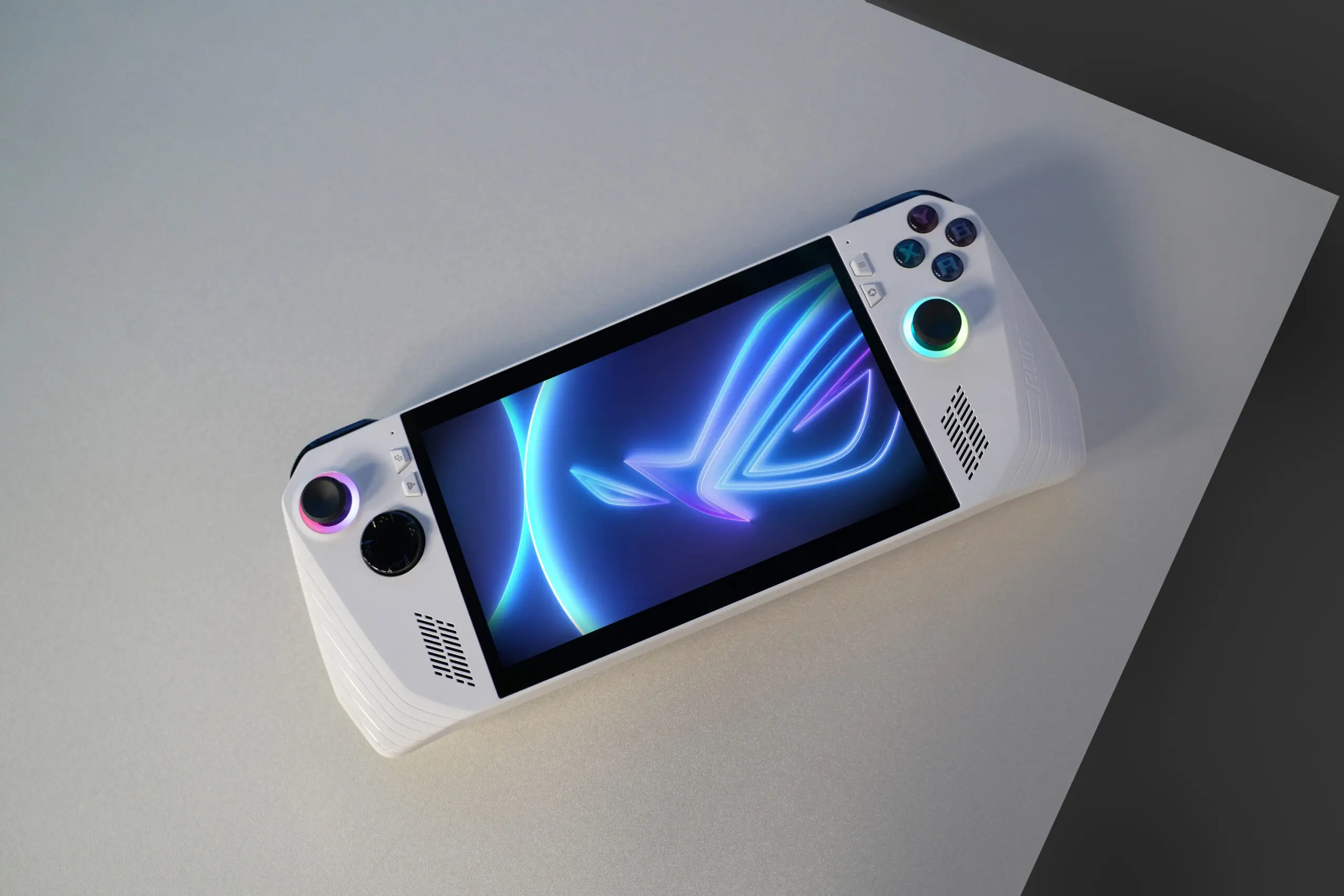 ASUS ROG Ally2.jpg