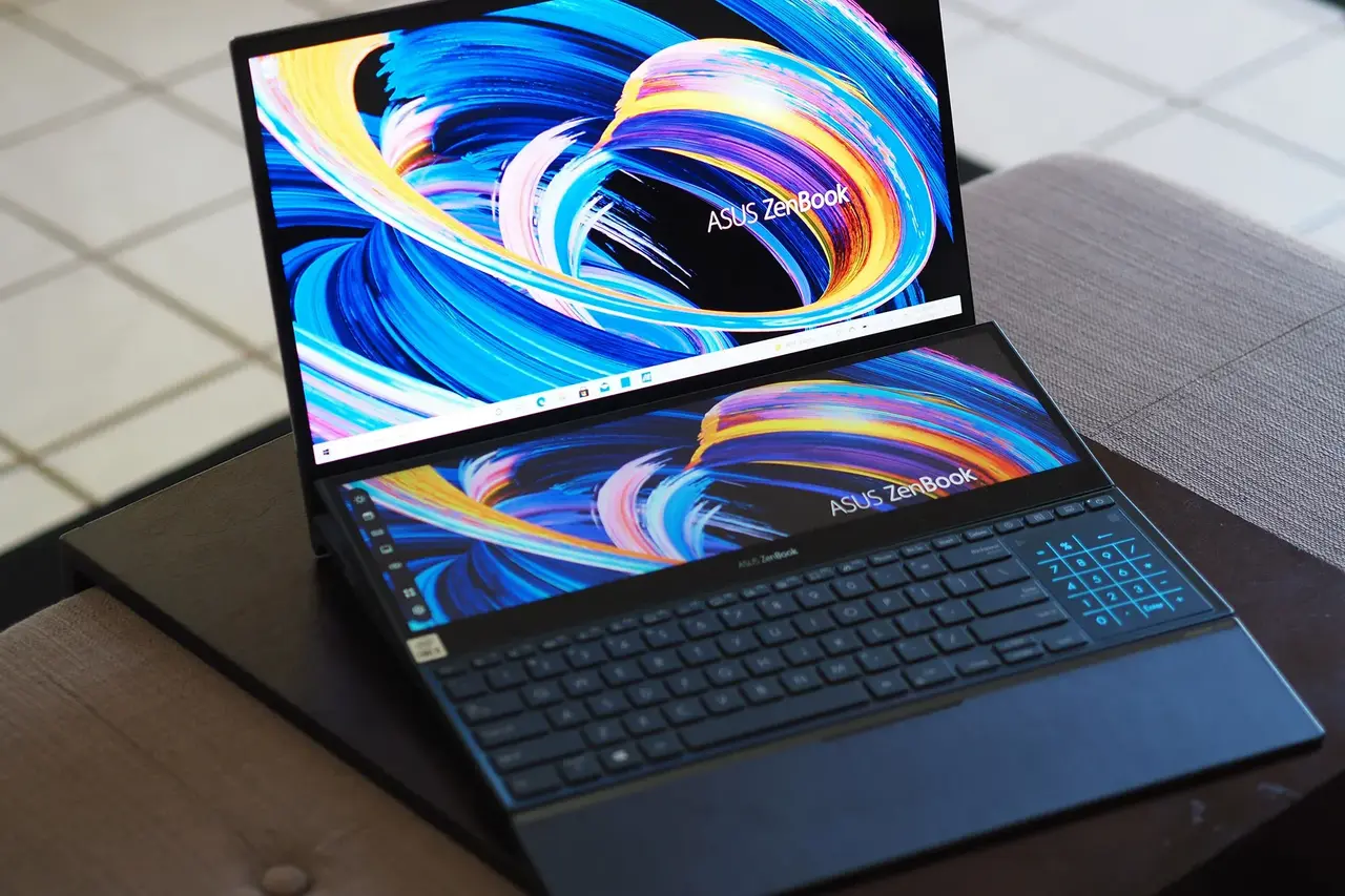 Asus ZenBook Duo.webp
