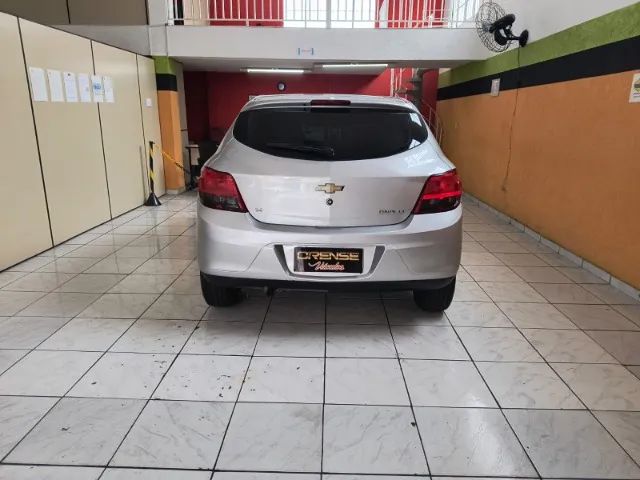 Chevrolet Onix Hatch LT 1.4 8V Flex Power Mec. 4P - Foto 5