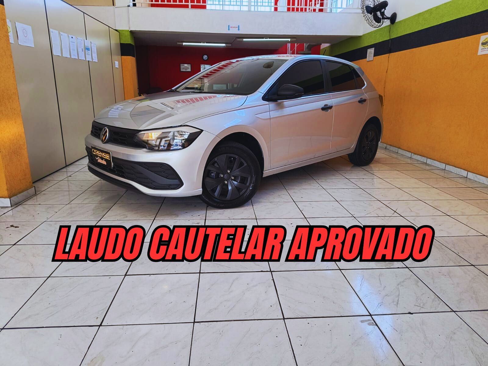 Volkswagen Polo Track 1.0 Flex 12V 5P