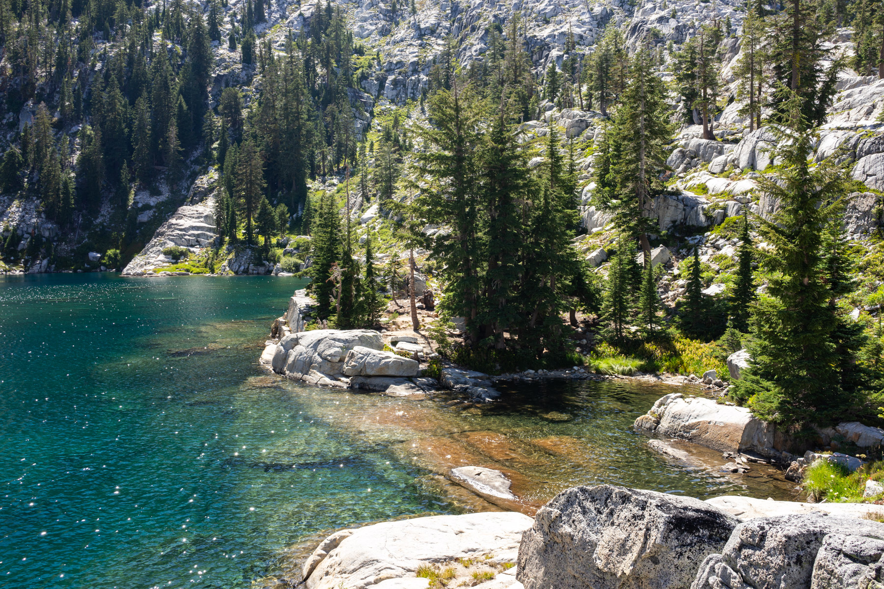 The lake was sparkling under the sun, perfectly capturing the summer vibes.