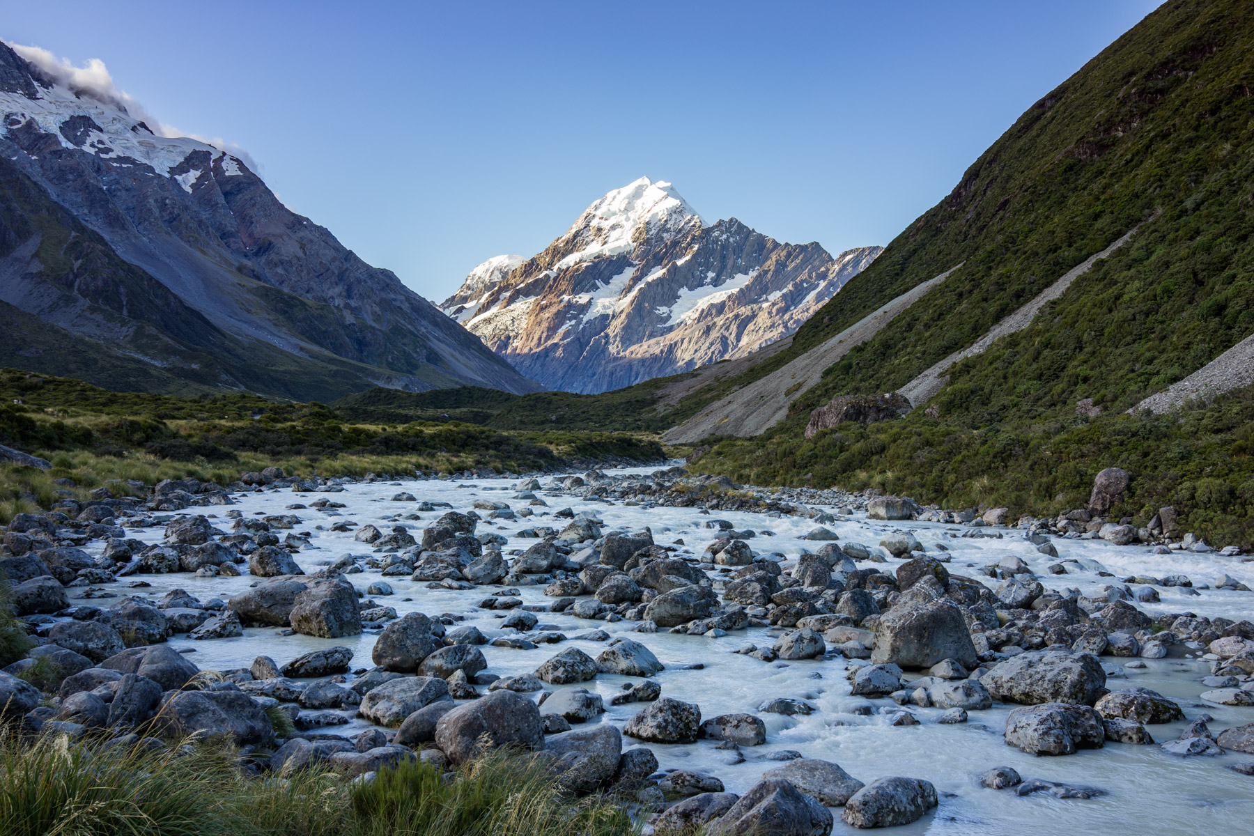 The sun beginning to set on Mount Aoraki/Cook.