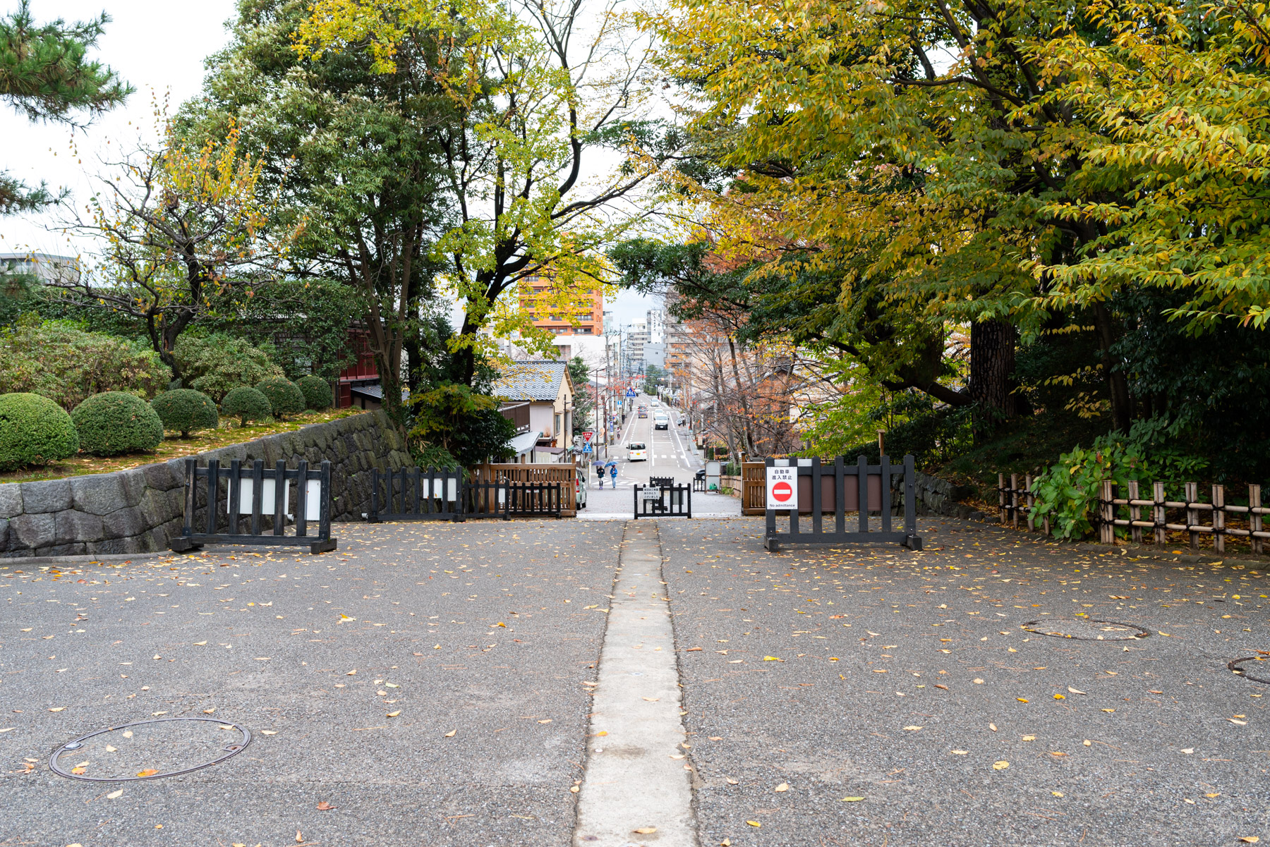 The road leading into Kanazawa Castle.