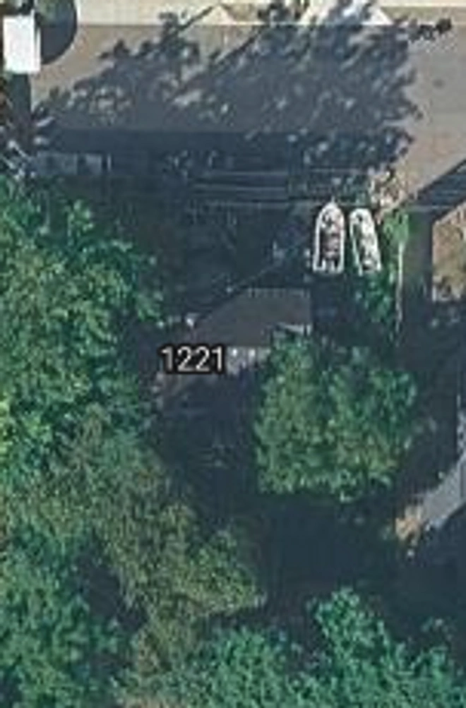 1221 W 24th St. Vancouver