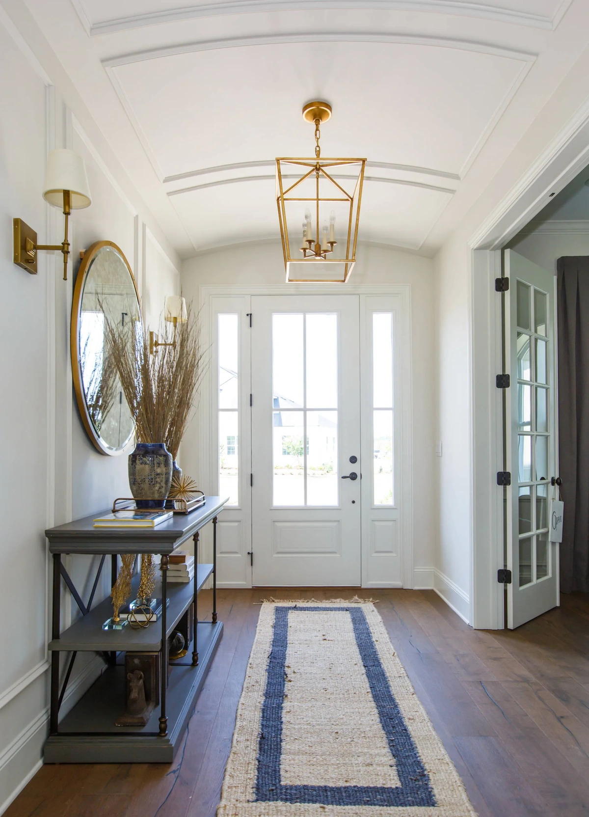 Hall & Entry Collection - Interior design by Decozie