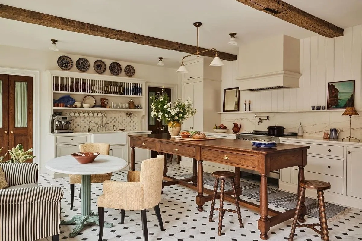 Modern Kitchen and Dining Area - Interior design by Decozie