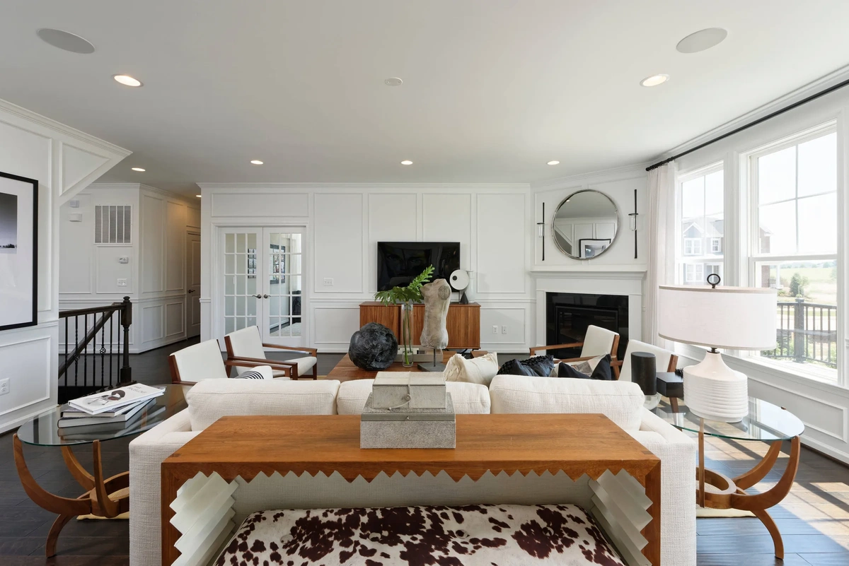 Mid-Century Modern Inspired Living Room - Living Room interior design by Decozie