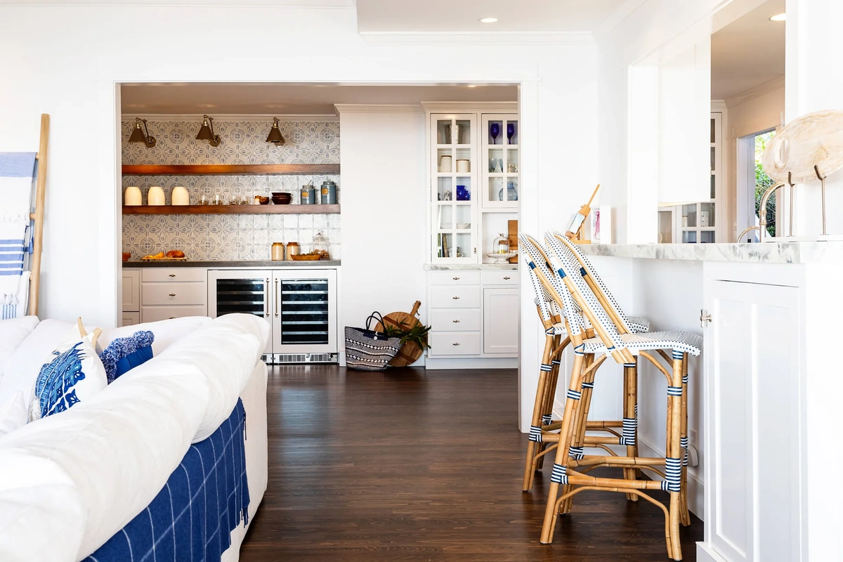 Open-Plan Blue and White Living Room - Living Room interior design by Decozie