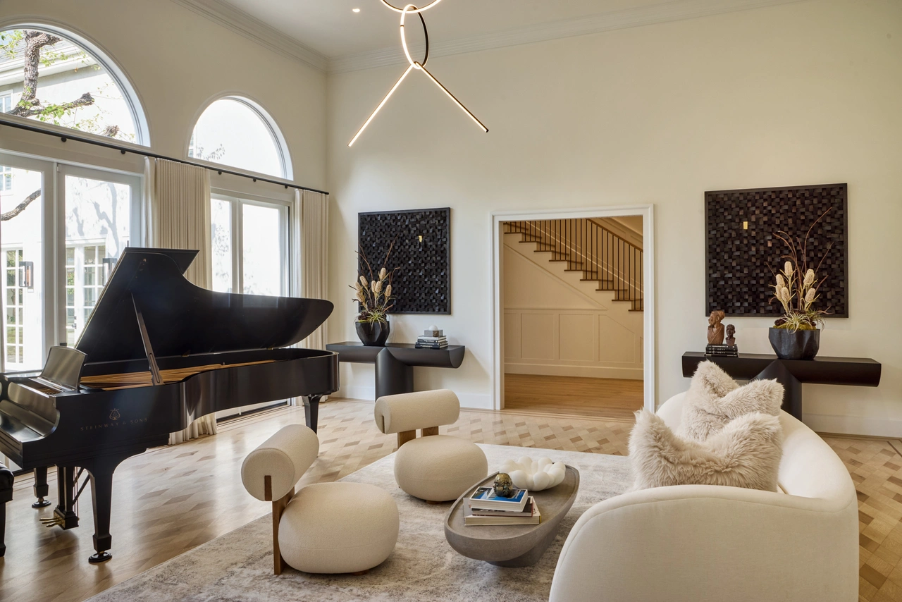 Denver Interior Design: How to Achieve Warm Minimalism in Your Living Room
