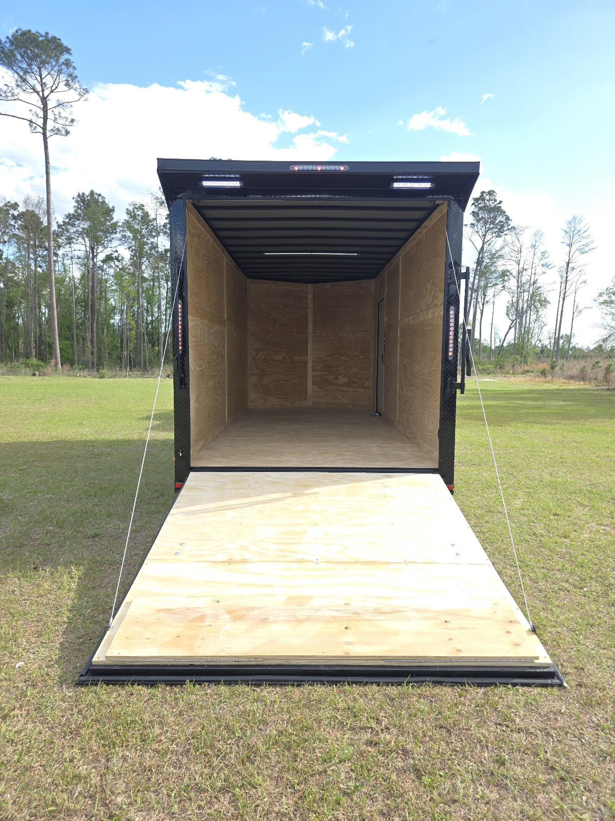 7x16TA Enclosed Trailer - image 5