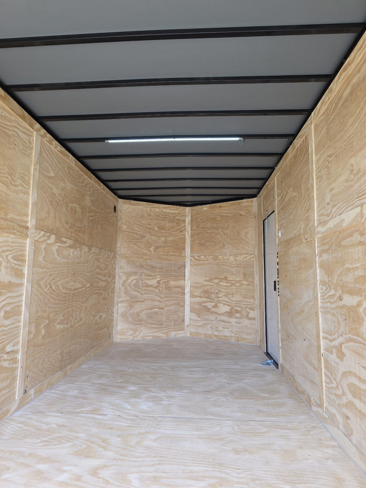 7x16TA Enclosed Trailer - image 4