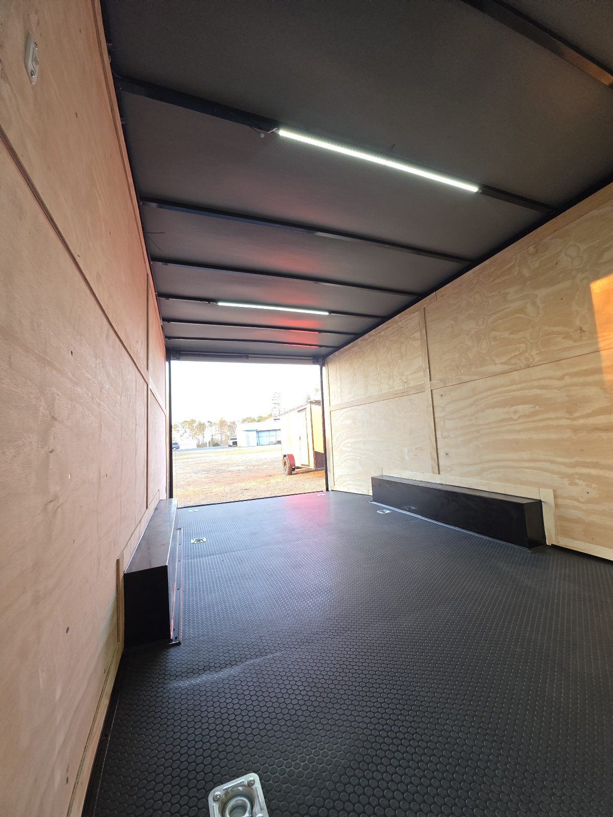 8.5x20TA  Enclosed Trailer - image 5