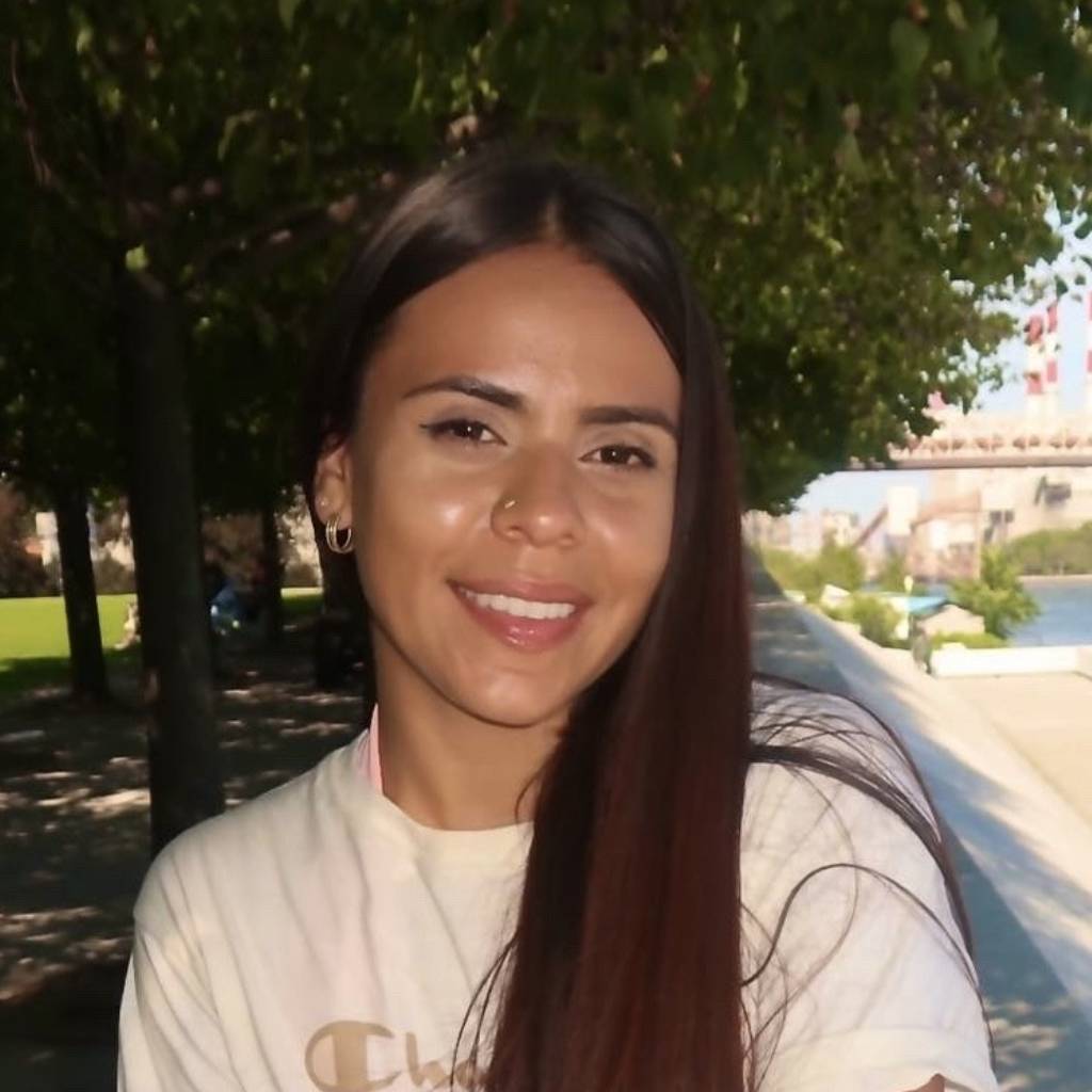 Sara Grisales Jaramillo, LMSW